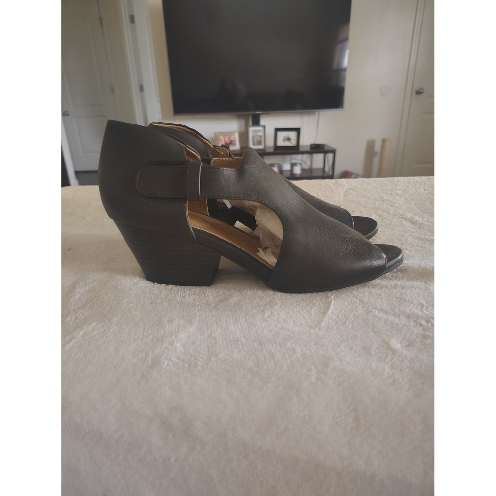 Natural Soul Womens Black Peep Toe Cutout Block Heel Booties Sandals Size 11 M